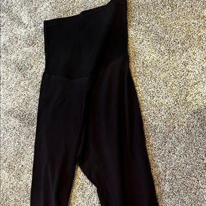 Materhood maternity black leggings with scrunch bottoms